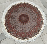 فرش دستبافت ماهی خوی دایره 1/5×1/5